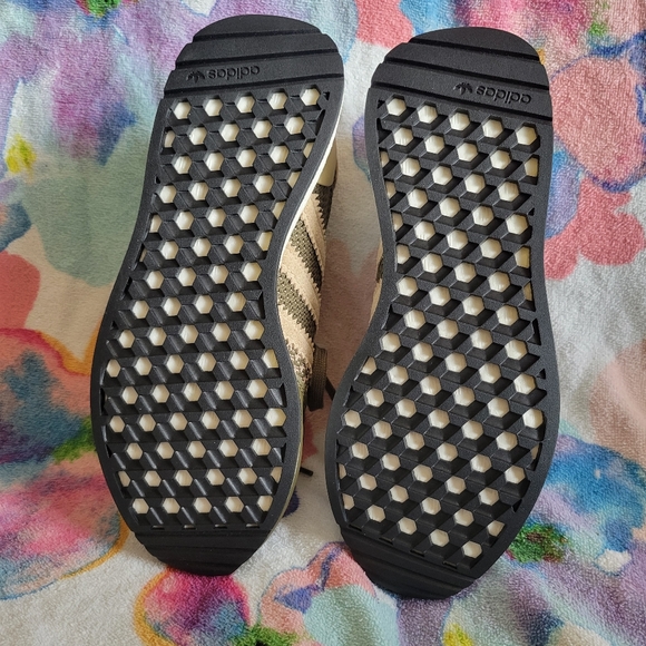 Adidas I-5923 Neighborhood Olive/Green Trainers BNWT - Picture 8 of 11